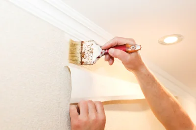 Pose de papier peint à Pommerol — revêtements muraux et toiles de verre